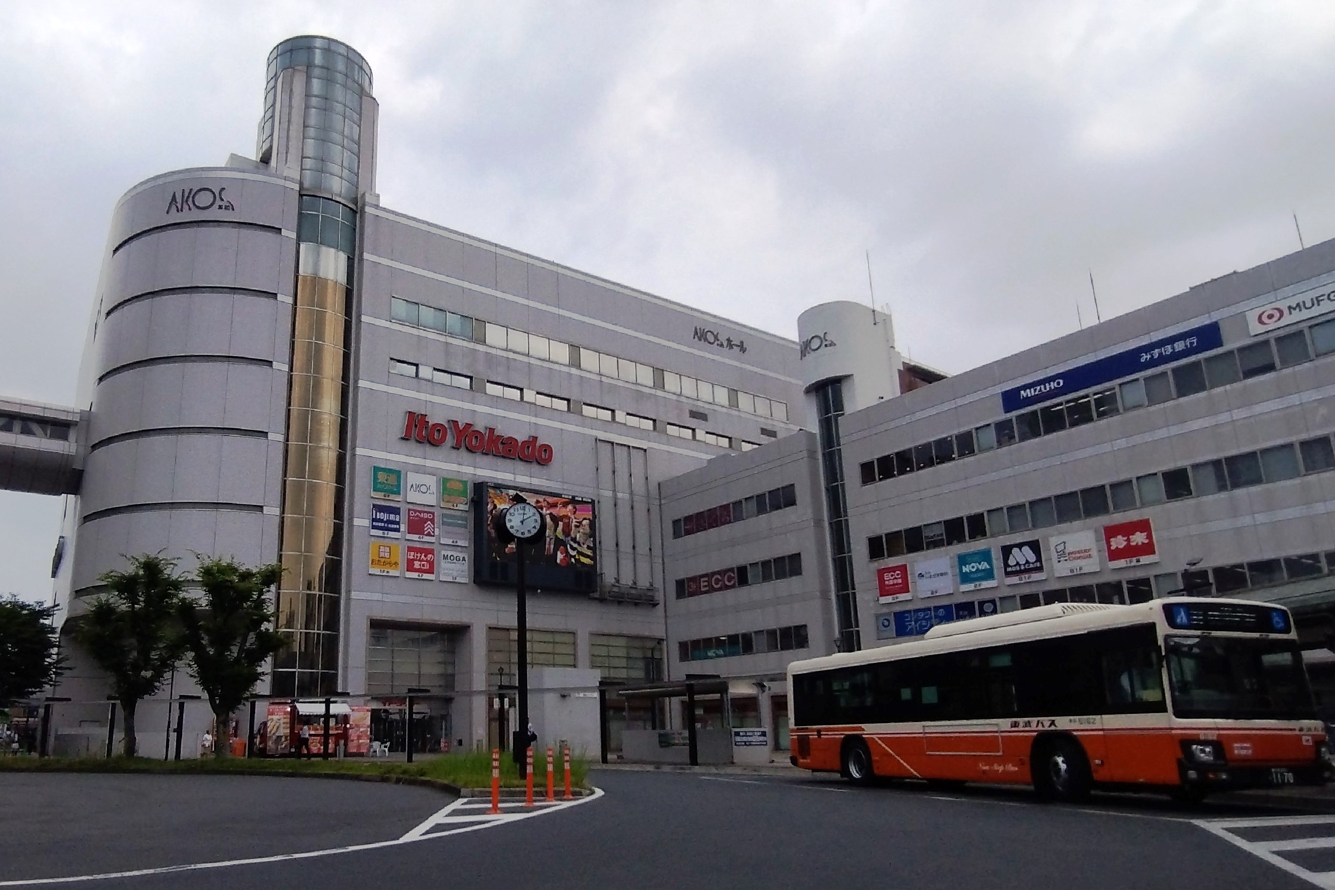 草加店外観202507②